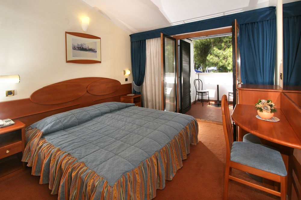 Galijot Plava Laguna 4*